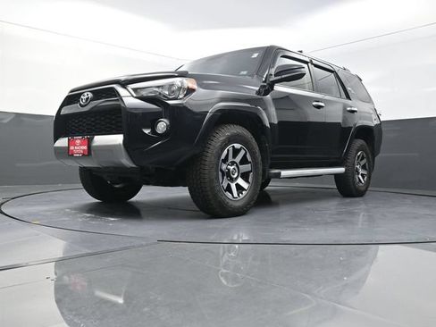 Certified 2018 Toyota 4Runner TRD Off-Road w/ Wilderness Package AWD/4WD image 33
