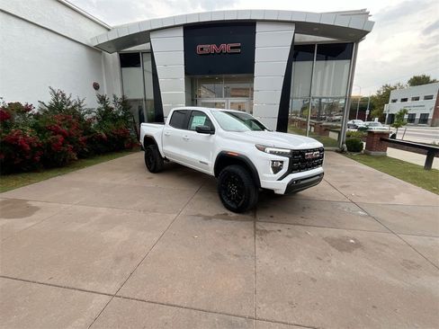 New 2026 GMC Canyon Elevation w/ Convenience Package image 1