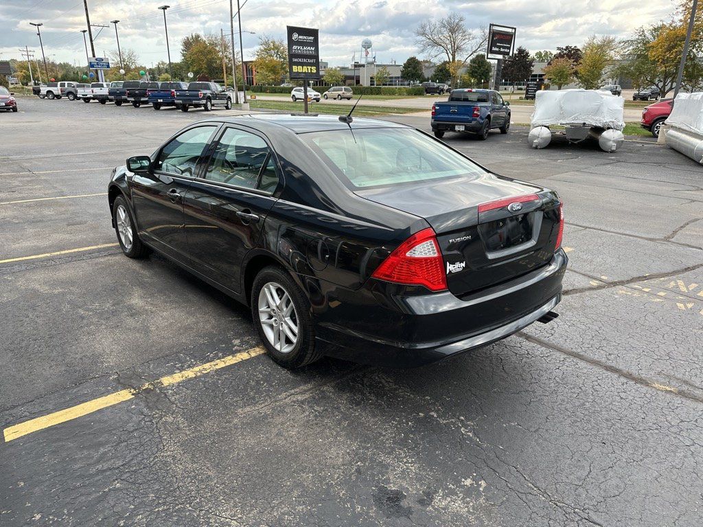 Used 2012 Ford Fusion S FWD image 4