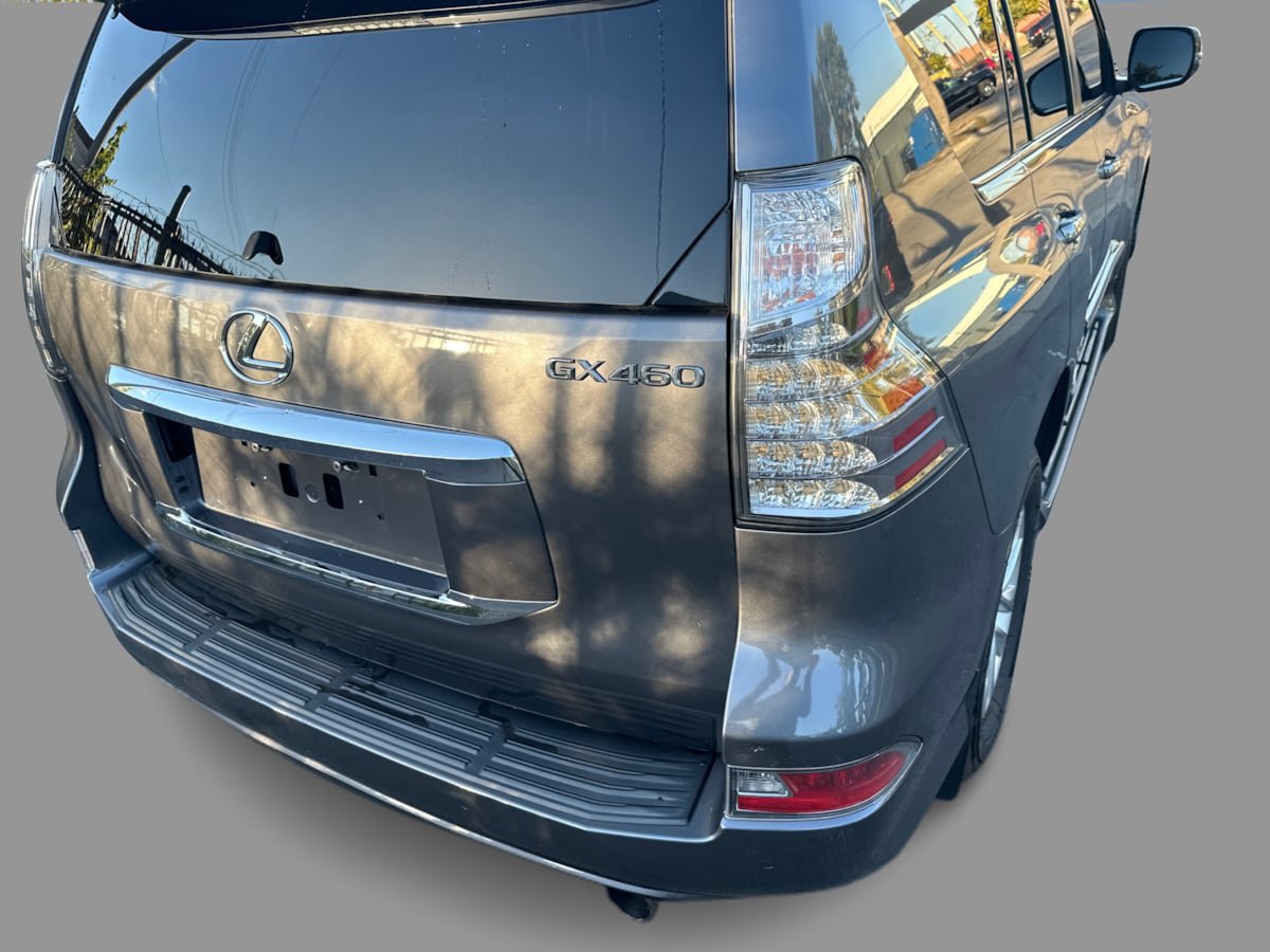 Used 2017 Lexus GX 460 Premium w/ Premium Package AWD/4WD image 41