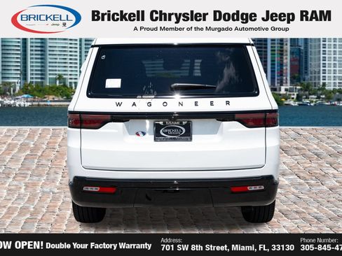 Used 2025 Jeep Wagoneer Series II w/ Convenience Group I AWD/4WD image 7