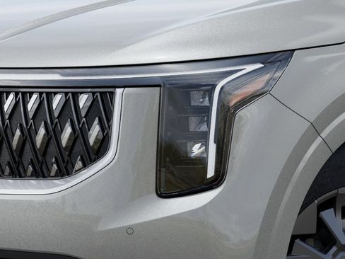 New 2027 Kia Carnival EX FWD image 10