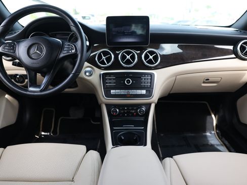 Used 2019 Mercedes-Benz CLA 250 image 25