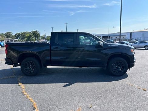 Used 2024 Chevrolet Silverado 1500 Custom RWD image 5