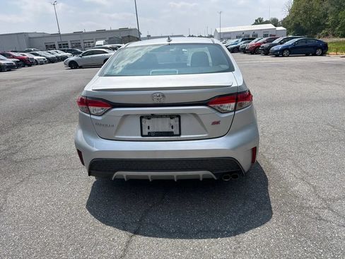 Used 2021 Toyota Corolla SE FWD image 4