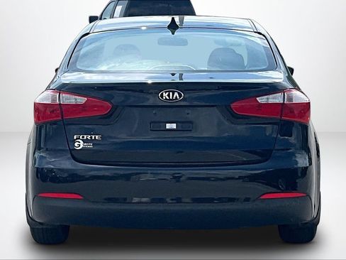 Used 2016 Kia Forte LX FWD image 5
