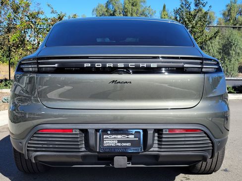 New 2025 Porsche Macan Electric RWD image 6
