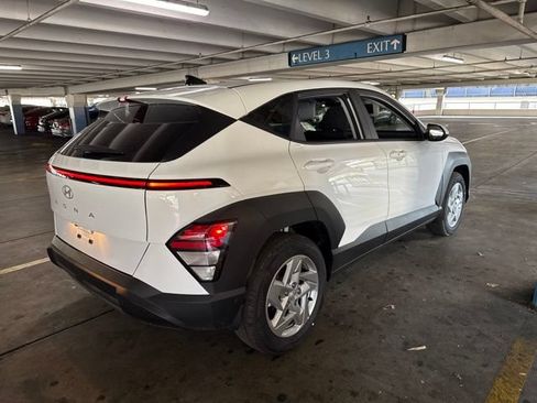 Certified 2026 Hyundai Kona SE FWD image 3