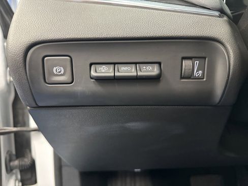 Certified 2024 Buick Enclave Premium image 29