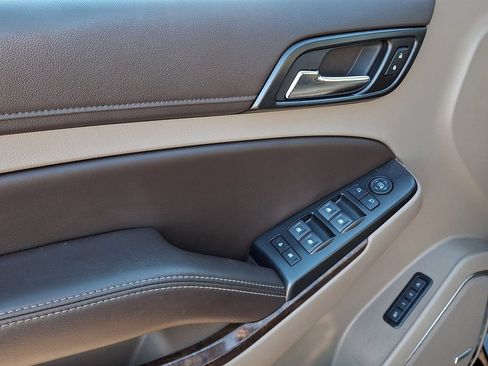 Used 2018 Chevrolet Tahoe LT AWD/4WD image 13