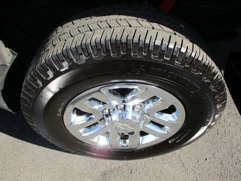 Used 2019 Chevrolet Silverado 2500 LT w/ All Star Edition image 12