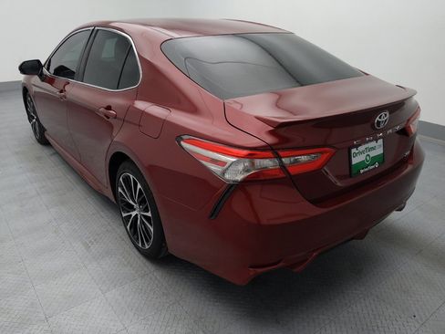 Used 2018 Toyota Camry SE w/ Moonroof Package image 5