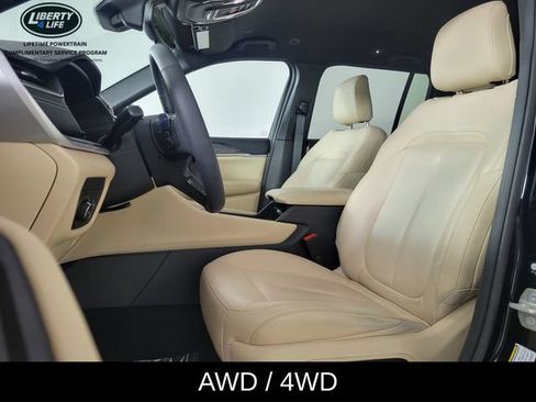 Used 2024 Jeep Grand Cherokee Limited AWD/4WD image 13