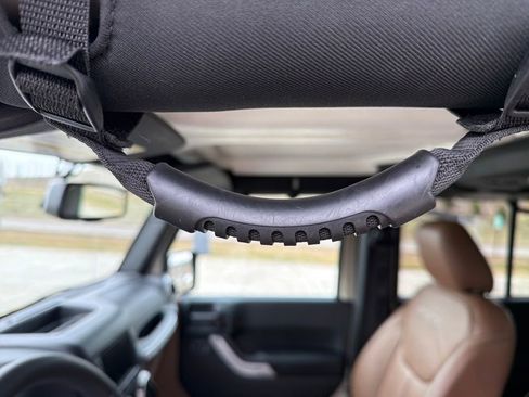 Used 2017 Jeep Wrangler Unlimited Sahara w/ Max Tow Package image 34