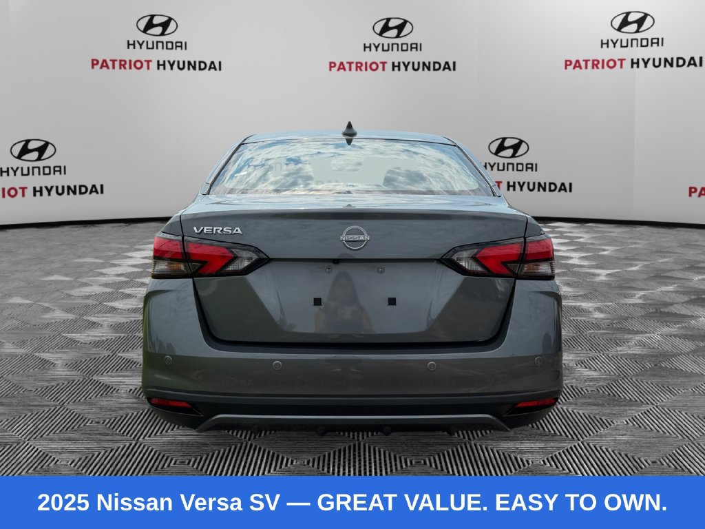 Used 2025 Nissan Versa SV FWD image 4