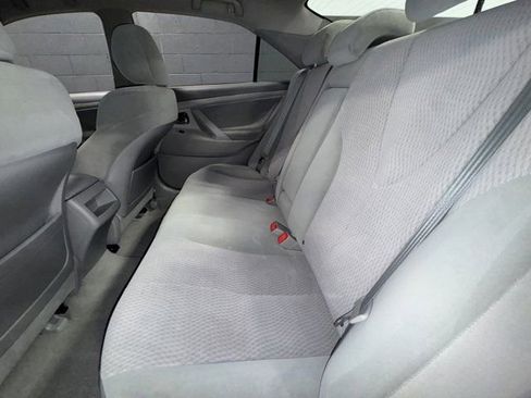 Used 2010 Toyota Camry LE FWD image 26