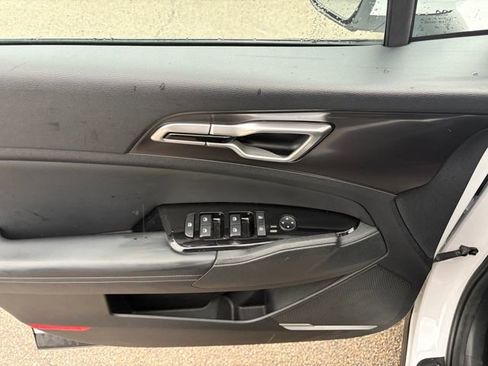 Certified 2023 Kia Sportage EX image 24