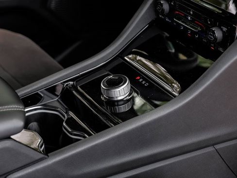 Used 2023 Jeep Grand Cherokee Altitude image 32