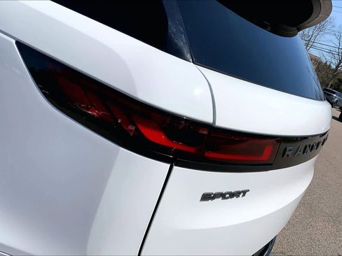 Used 2024 Land Rover Range Rover Sport SE image 27