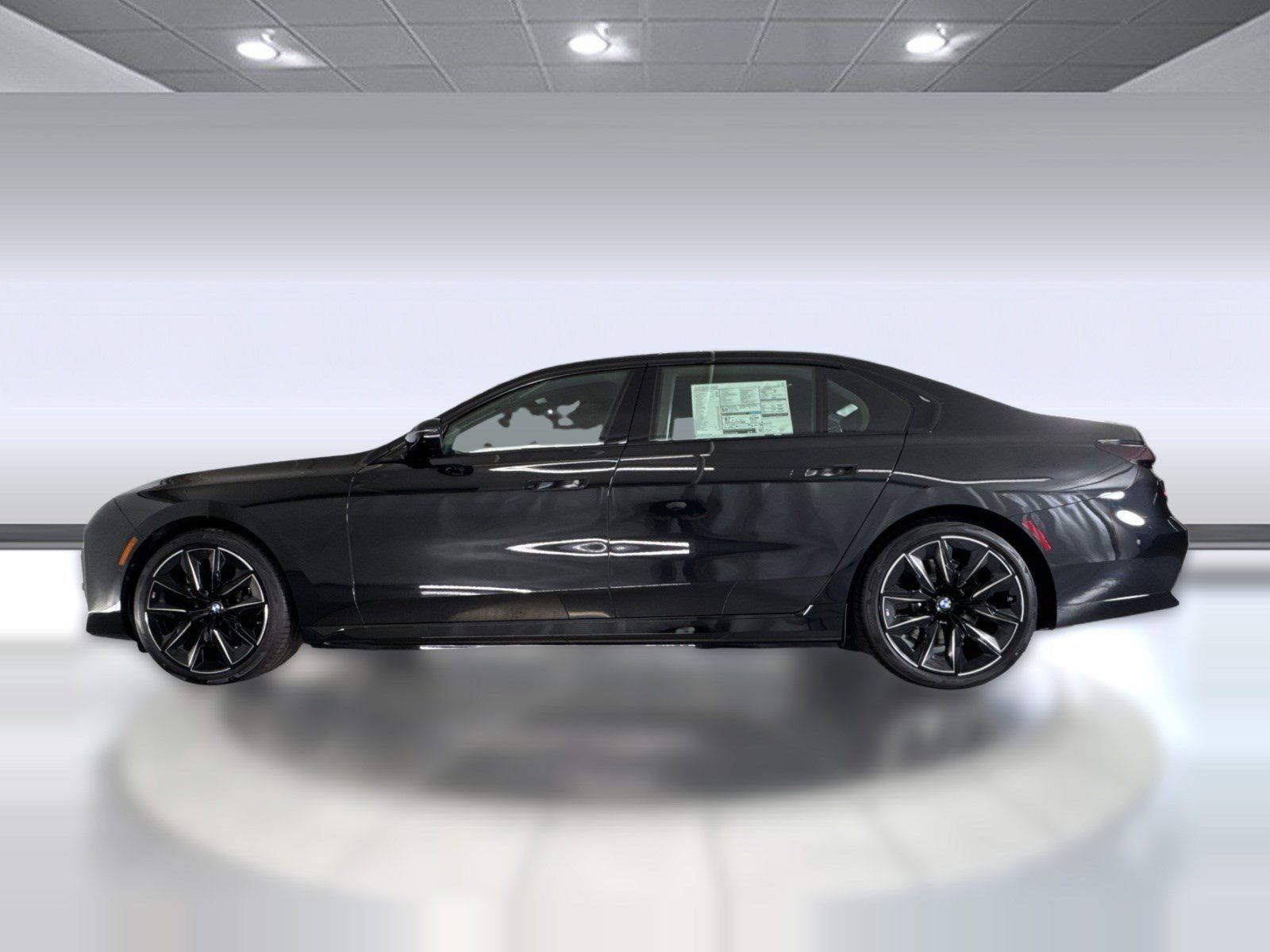 Used 2026 BMW i7 eDrive50 w/ M Sport Package RWD image 2
