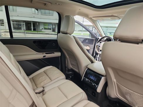 Certified 2023 Lincoln Aviator Reserve w/ Equipment Group 201A AWD/4WD image 26