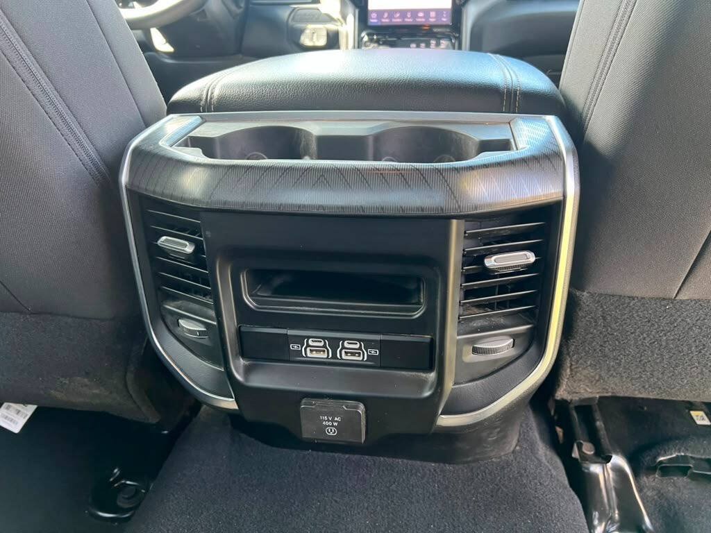 Used 2025 RAM 3500 Big Horn AWD/4WD image 15
