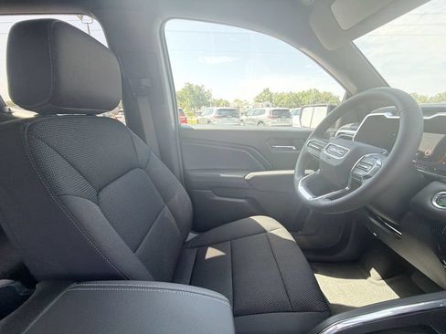 New 2026 GMC Canyon Elevation w/ Convenience Package RWD image 15