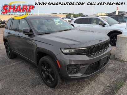 Used 2023 Jeep Grand Cherokee Altitude