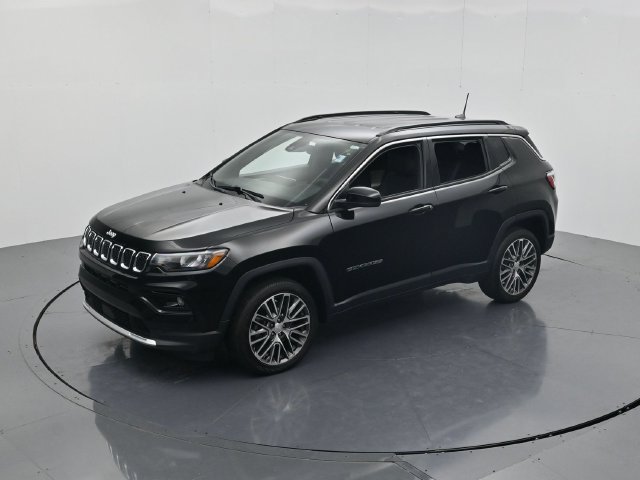 Used 2023 Jeep Compass Limited w/ Elite Group AWD/4WD image 44