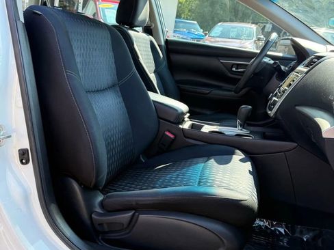 Used 2017 Nissan Altima 2.5 SV image 18