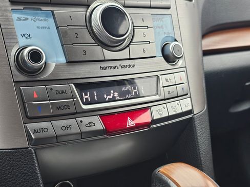 Used 2013 Subaru Outback 2.5i Limited image 10