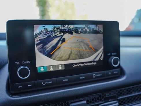 Used 2023 Honda HR-V LX image 25