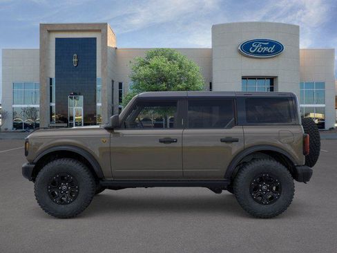 New 2026 Ford Bronco Badlands AWD/4WD image 3