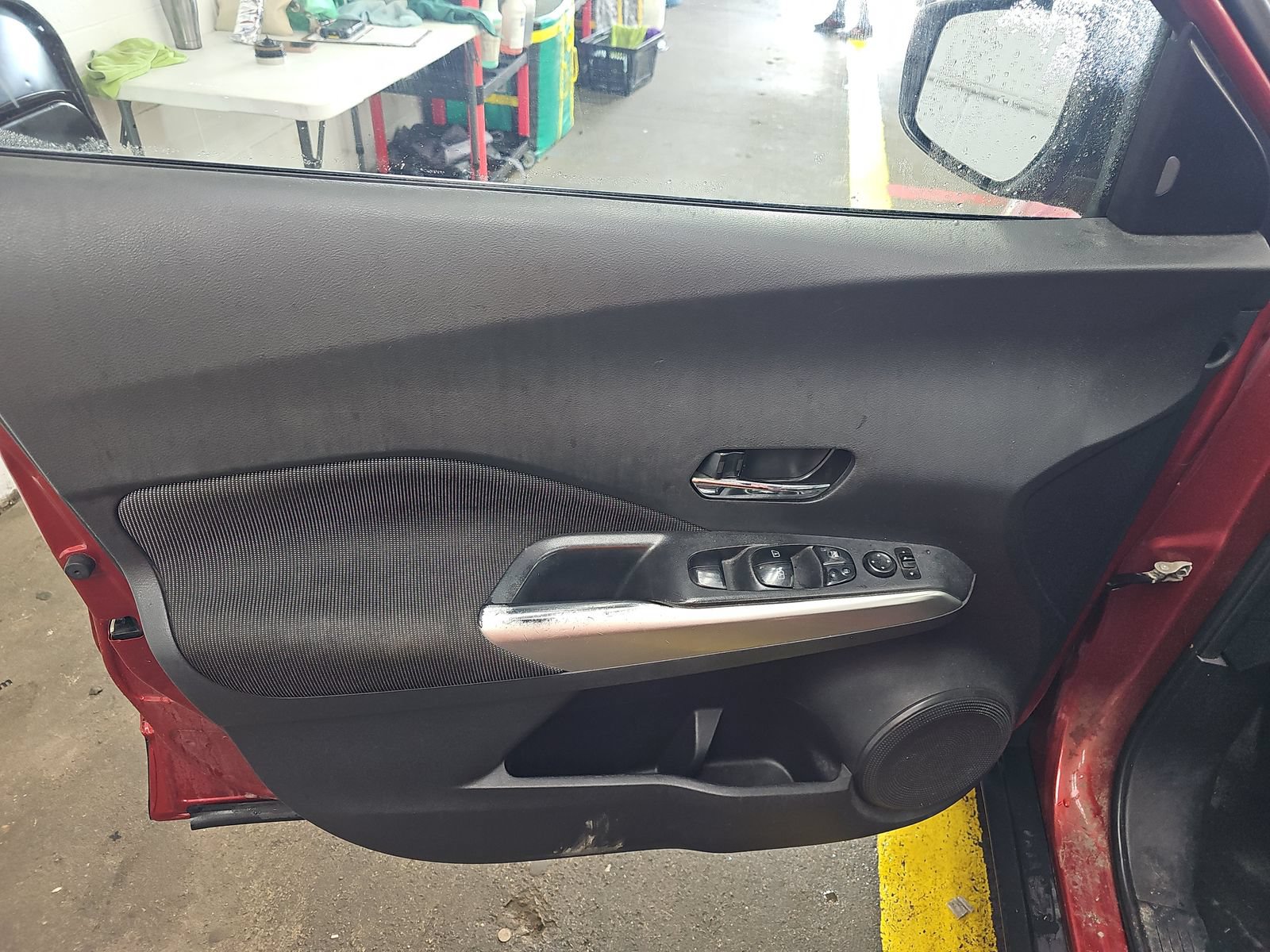 Used 2019 Nissan Kicks SV FWD image 14