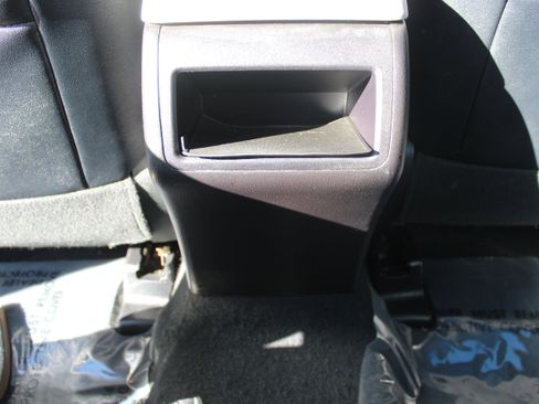 Used 2017 Toyota Camry SE w/ Moonroof Package image 42