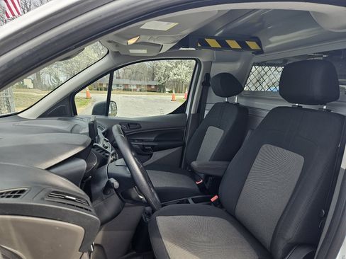 Used 2022 Ford Transit Connect XL image 11