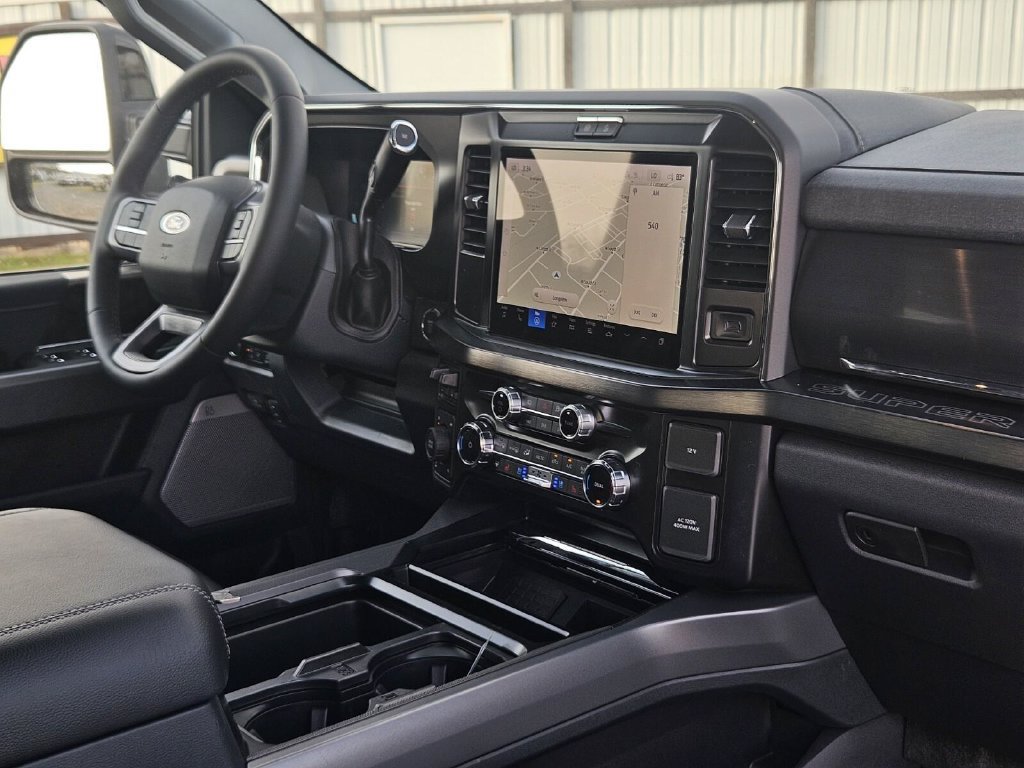 New 2026 Ford F350 Lariat w/ Black Appearance Package AWD/4WD image 13