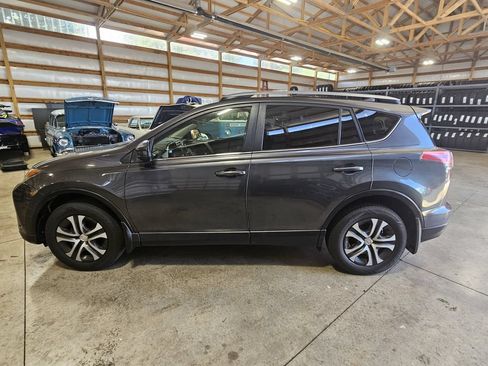 Used 2018 Toyota RAV4 LE w/ All Weather Liner Package AWD/4WD image 5