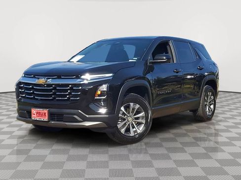 Used 2026 Chevrolet Equinox LT FWD image 2
