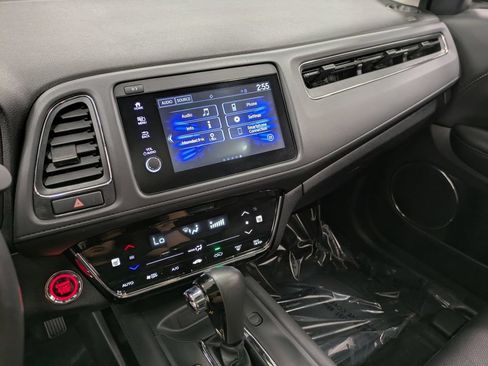 Used 2021 Honda HR-V EX-L image 11