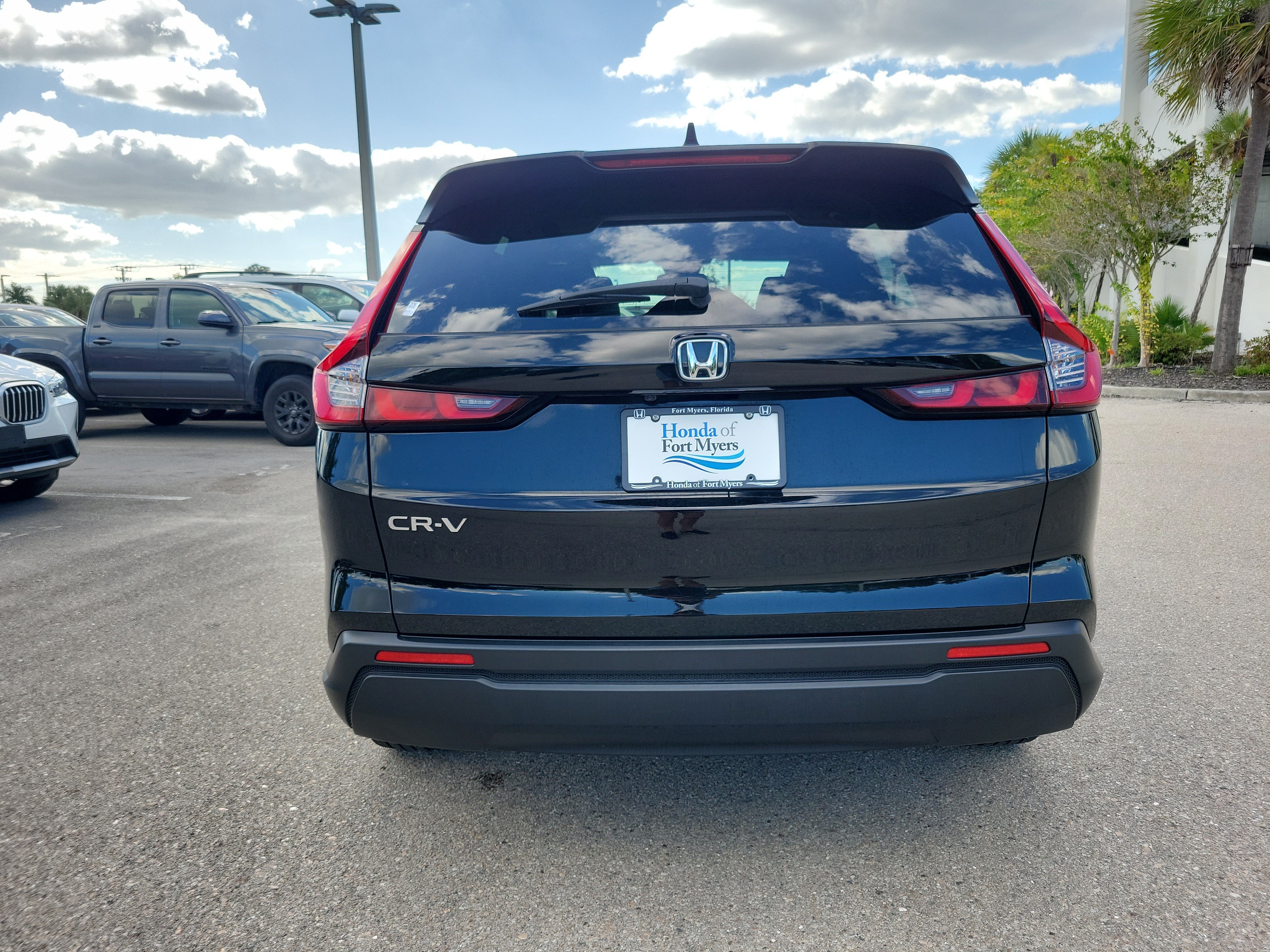 Used 2024 Honda CR-V EX image 5