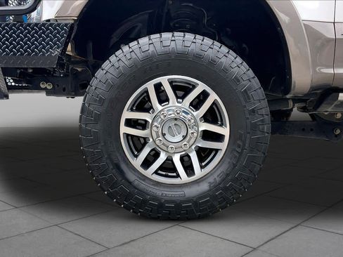 Used 2018 Ford F250 King Ranch w/ King Ranch Ultimate Package AWD/4WD image 11