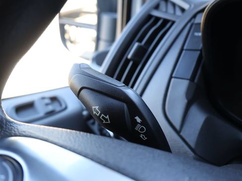 Used 2017 Ford Transit 250 130 Low Roof w/ Exterior Upgrade Package RWD image 13