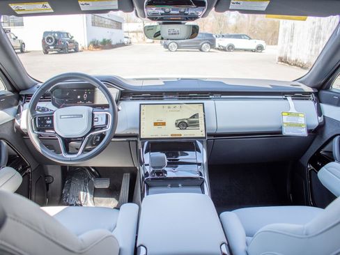 New 2026 Land Rover Range Rover Sport SE AWD/4WD image 17