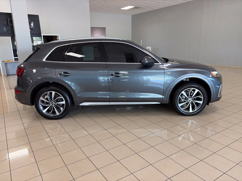 Used 2022 Audi Q5 2.0T Premium Plus AWD/4WD image 2
