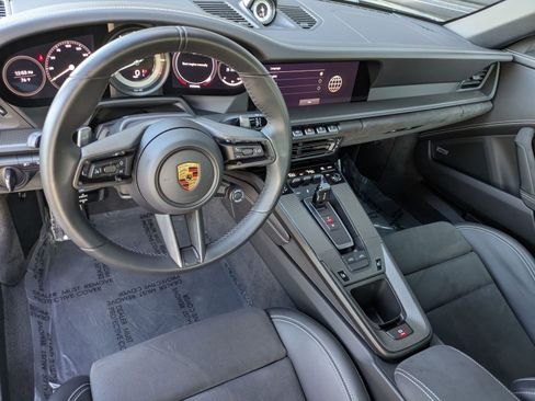 Certified 2023 Porsche 911 Targa 4 GTS image 29