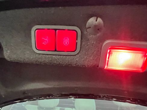 Used 2017 Mercedes-Benz C 43 AMG 4MATIC Sedan w/ Premium 3 Package image 25