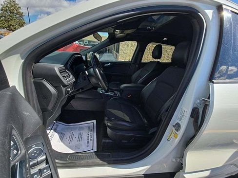 Used 2023 Ford Escape ST-Line w/ Tech Pack #1 image 5