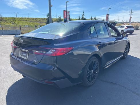 Certified 2025 Toyota Camry SE image 4