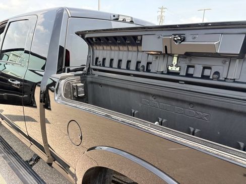 Used 2026 RAM 2500 Limited AWD/4WD image 26